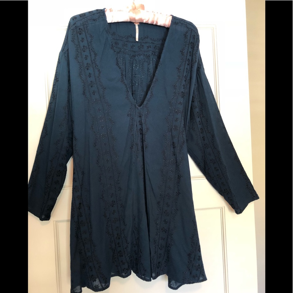 Free People true navy blue A-line tunic